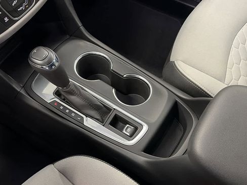 Used 2019 Chevrolet Equinox LS image 19