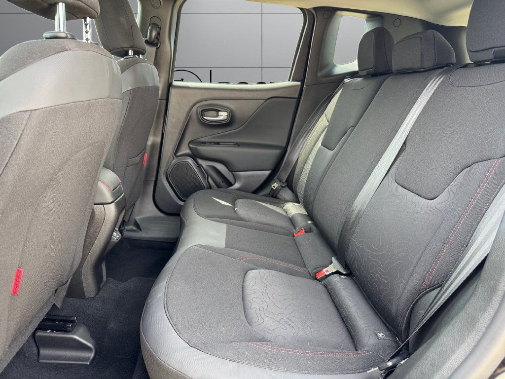 Used 2023 Jeep Renegade Trailhawk AWD/4WD image 16