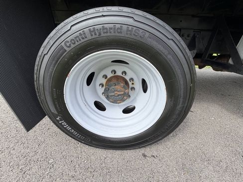 Used 2023 Ford F550 4x4 Regular Cab Super Duty image 23