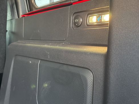 Used 2023 Ford Bronco Wildtrak image 8