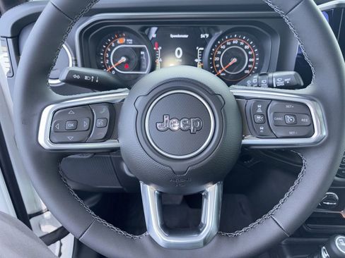 New 2026 Jeep Wrangler Unlimited Sahara AWD/4WD image 13