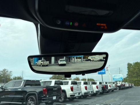 New 2026 Chevrolet Traverse High Country w/ LPO, Floor Liner Package image 30