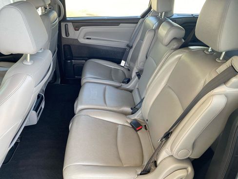 Used 2018 Honda Odyssey Elite image 13