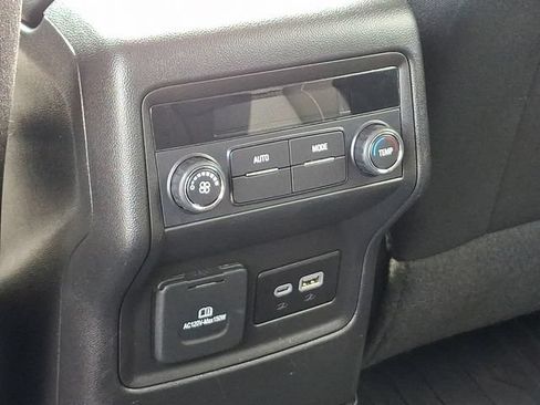 Used 2023 GMC Acadia SLE w/ Driver Convenience Package AWD/4WD image 19
