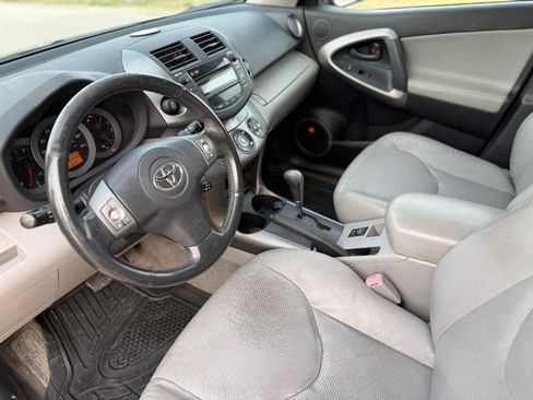 Used 2008 Toyota RAV4 Limited image 9