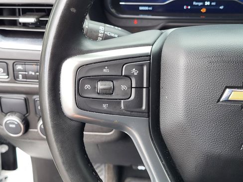 Used 2024 Chevrolet Suburban LT RWD image 26