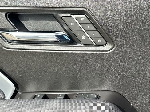 New 2025 Chevrolet Colorado Z71 w/ Technology Package image 15