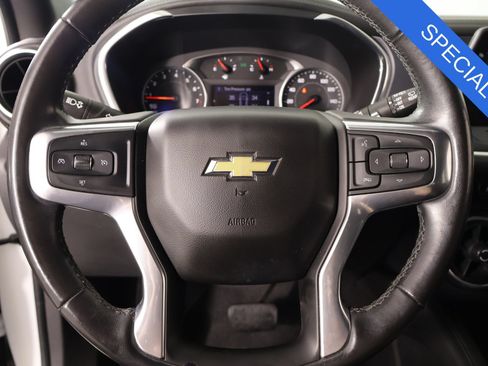 Used 2020 Chevrolet Blazer LT AWD/4WD image 3