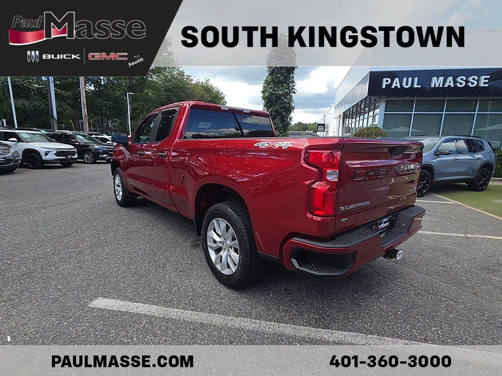 Used 2019 Chevrolet Silverado 1500 Custom w/ Custom Value Package AWD/4WD image 7