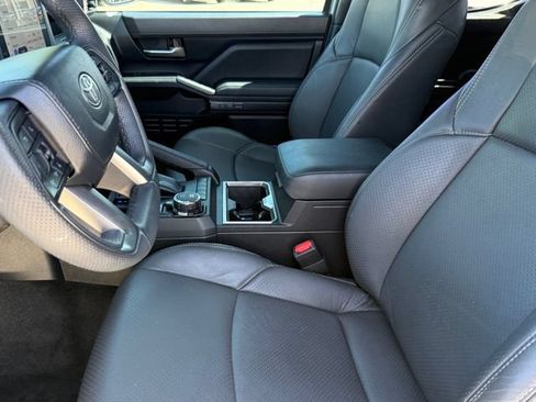 Used 2024 Toyota Tacoma TRD Sport AWD/4WD image 10