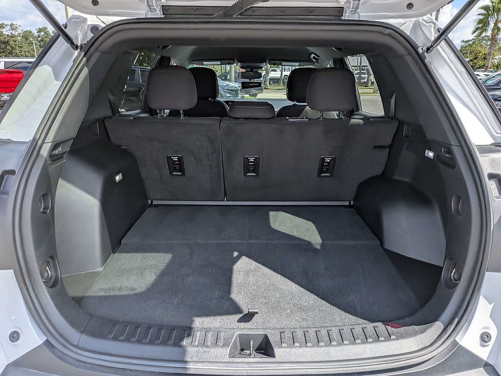Certified 2025 GMC Terrain Elevation FWD image 39