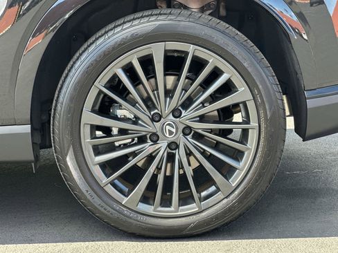 Used 2025 Lexus RX 350h image 8