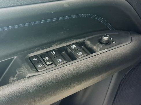 New 2026 Jeep Compass Latitude image 17