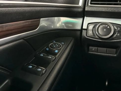 Used 2018 Ford Explorer Limited FWD image 15