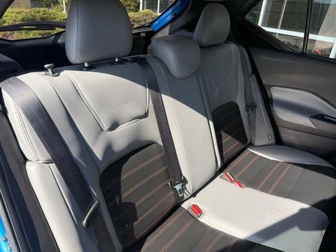 Used 2023 Nissan Kicks SR w/ SR Premium Package FWD image 12