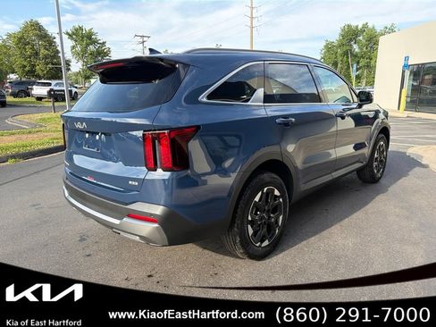New 2026 Kia Sorento S w/ S Panoramic Sunroof Package AWD/4WD image 8