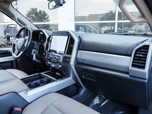 Used 2022 Ford F250 Lariat w/ Lariat Value Package AWD/4WD image 28