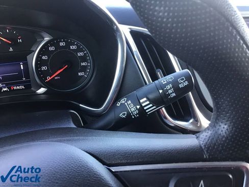 Used 2023 Chevrolet Equinox LT image 32