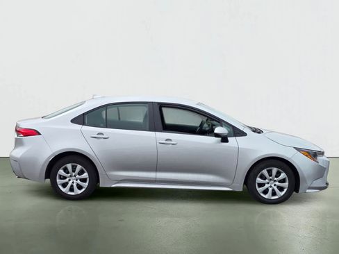 Used 2024 Toyota Corolla LE FWD image 7
