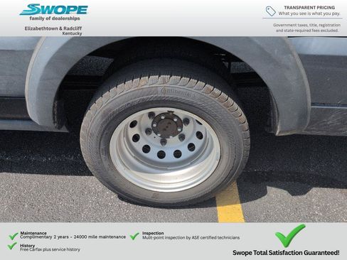 Used 2023 Ford Transit 350 XLT RWD image 5