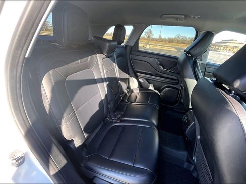 Used 2021 Lincoln Corsair FWD image 16