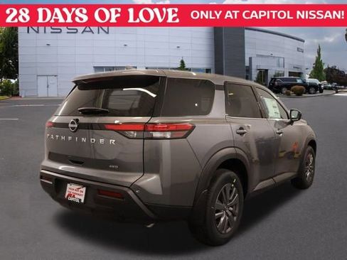 New 2025 Nissan Pathfinder S image 3