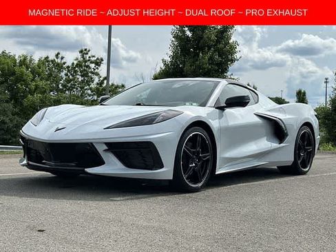 Used 2023 Chevrolet Corvette Stingray Premium Cpe w/ Body-Color Dual Roof Package RWD image 27