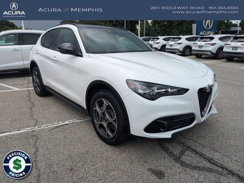 Used 2025 Alfa Romeo Stelvio Sprint w/ Convenience Package AWD/4WD image 10