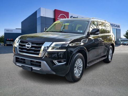 Used 2023 Nissan Armada SV AWD/4WD image 3