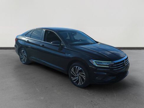 Certified 2021 Volkswagen Jetta SEL Premium image 7