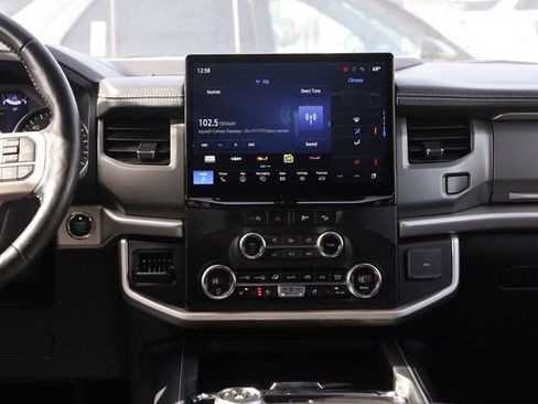 Used 2024 Ford Expedition Max XLT image 25