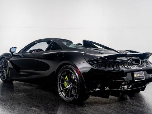 Used 2024 McLaren 750S Spider image 16