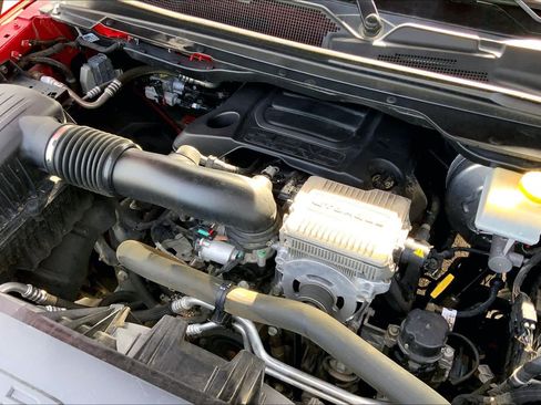 Used 2023 RAM 1500 Laramie AWD/4WD image 33