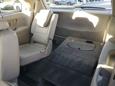 Used 2012 Honda Odyssey Touring image 16