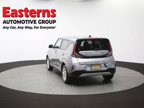 Used 2025 Kia Soul LX w/ LX Technology Package FWD image 64