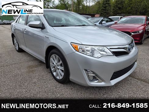 Used 2014 Toyota Camry XLE w/ Leather Package FWD image 1