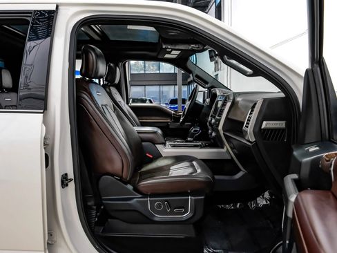 Used 2015 Ford F150 Platinum w/ Equipment Group 701A Luxury AWD/4WD image 43
