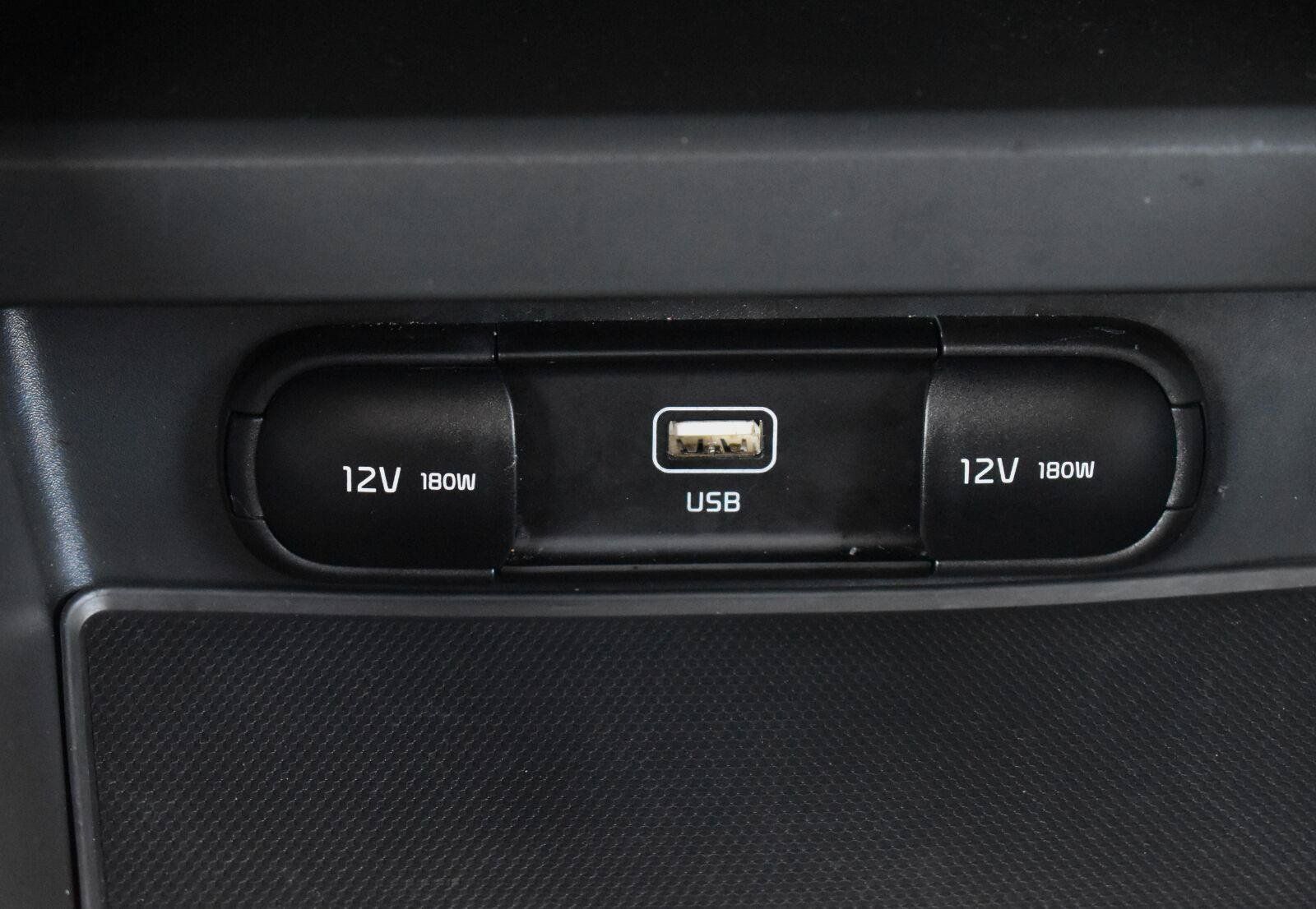 Used 2024 Kia Soul LX w/ Option Group 015 FWD image 11