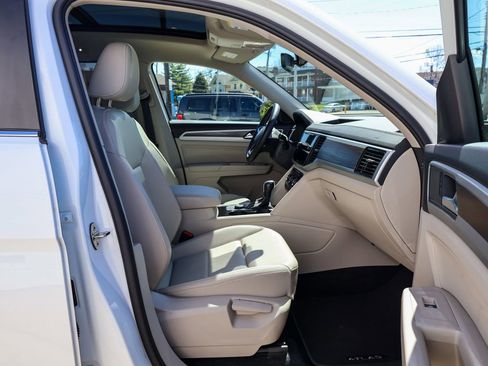 Certified 2023 Volkswagen Atlas SE w/ Panoramic Sunroof Package image 30