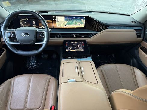 Used 2025 INFINITI QX80 Sensory image 14