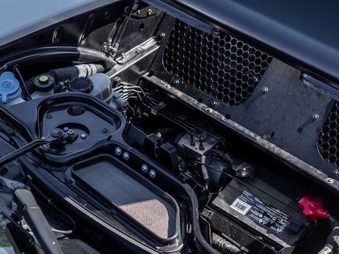 Used 2005 Ford GT image 47