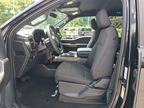 Used 2024 Ford F150 STX w/ Equipment Group 201A FX4 AWD/4WD image 11