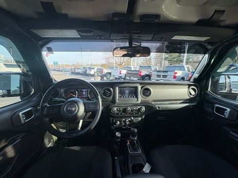Used 2022 Jeep Gladiator Willys image 12