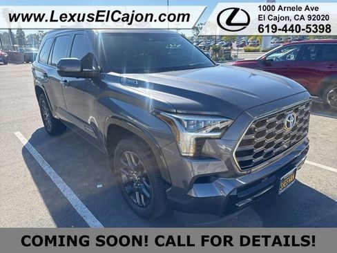 Used 2023 Toyota Sequoia Platinum image 4