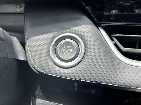 Used 2025 Chevrolet Equinox LT w/ Midnight Edition FWD image 17