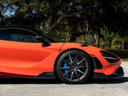 Used 2021 McLaren 765LT image 33
