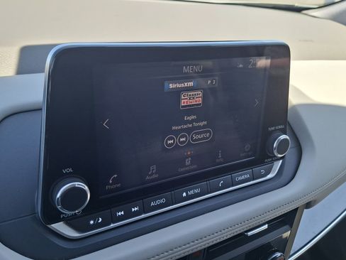 Certified 2023 Nissan Rogue SV image 14