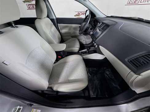 Used 2020 Mitsubishi Outlander Sport ES image 27