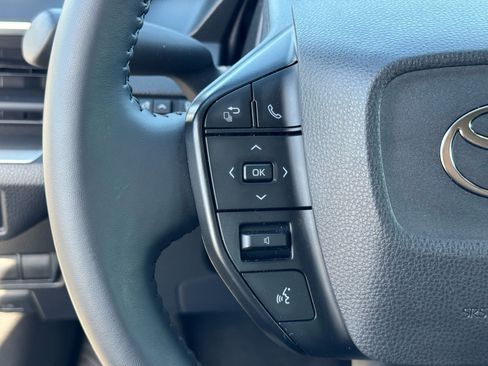 Used 2025 Toyota Prius image 24