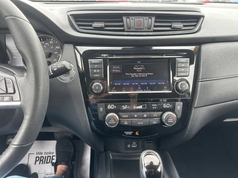 Used 2020 Nissan Rogue SV AWD/4WD image 22